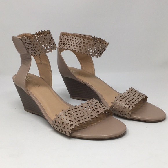 xoxo sadler wedge sandals